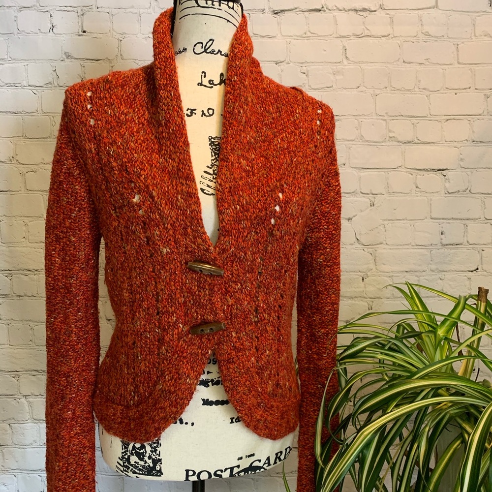 Bauxbei cardigan sweater